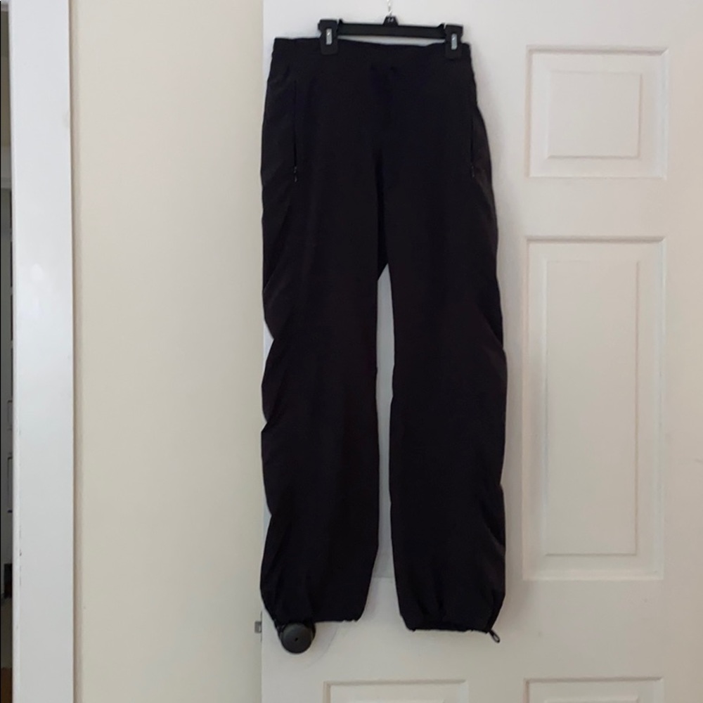 Black Athleta pants size 6